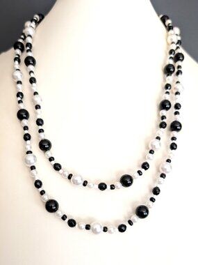 Black and white single strand beaded necklace